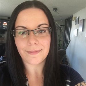 Meet your Posher, Cynthia